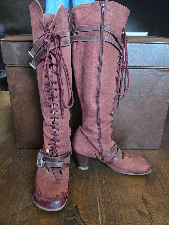John Fluevog Shoes - Fluevog Operetta - Hjordis (Burgundyl